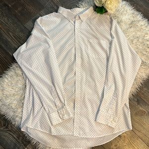 Men’s white dress up shirt